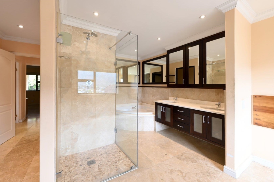 To Let 3 Bedroom Property for Rent in Fish Hoek Western Cape